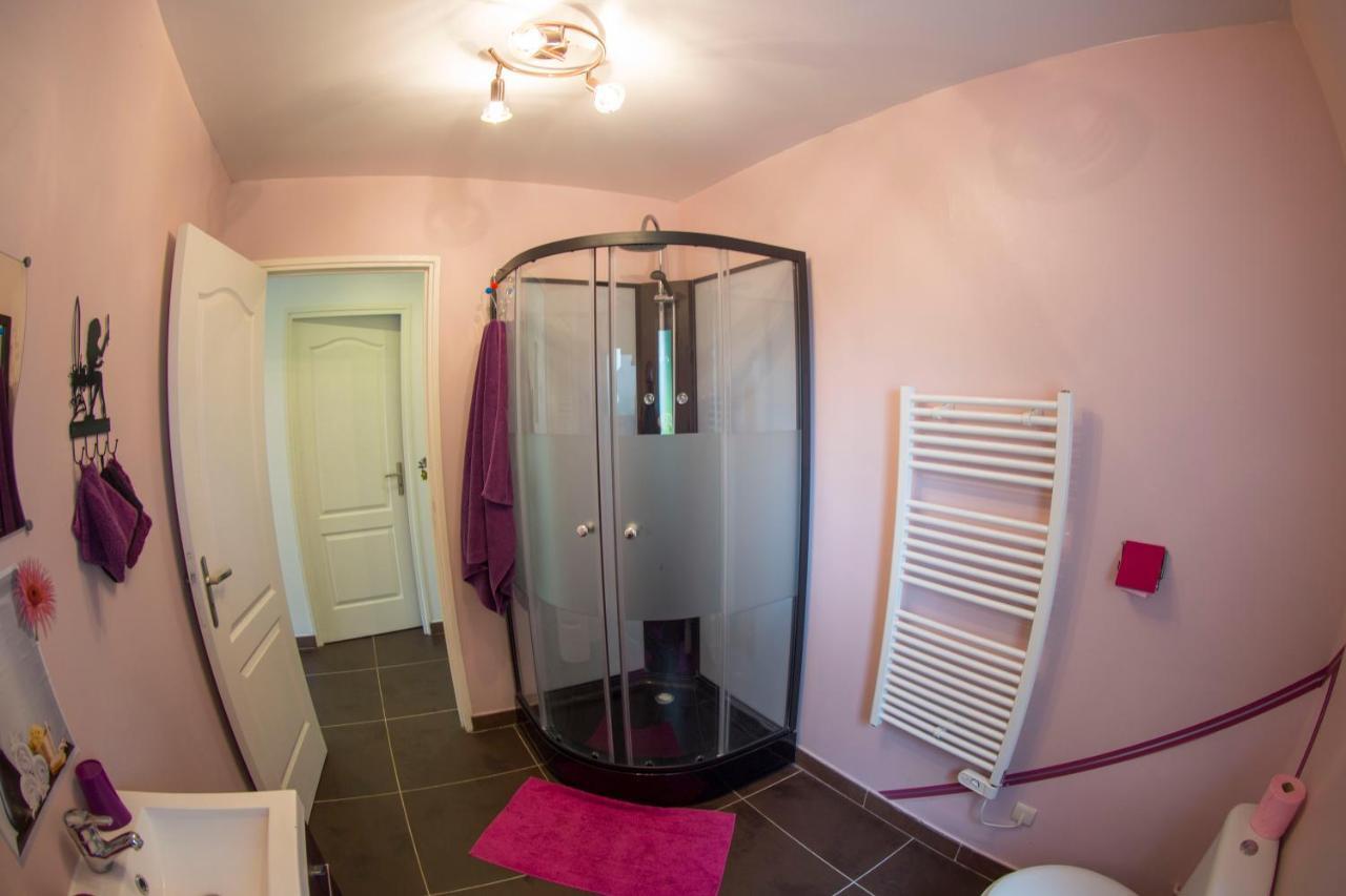 Le Petit Manoir Bed and Breakfast Farceaux Εξωτερικό φωτογραφία